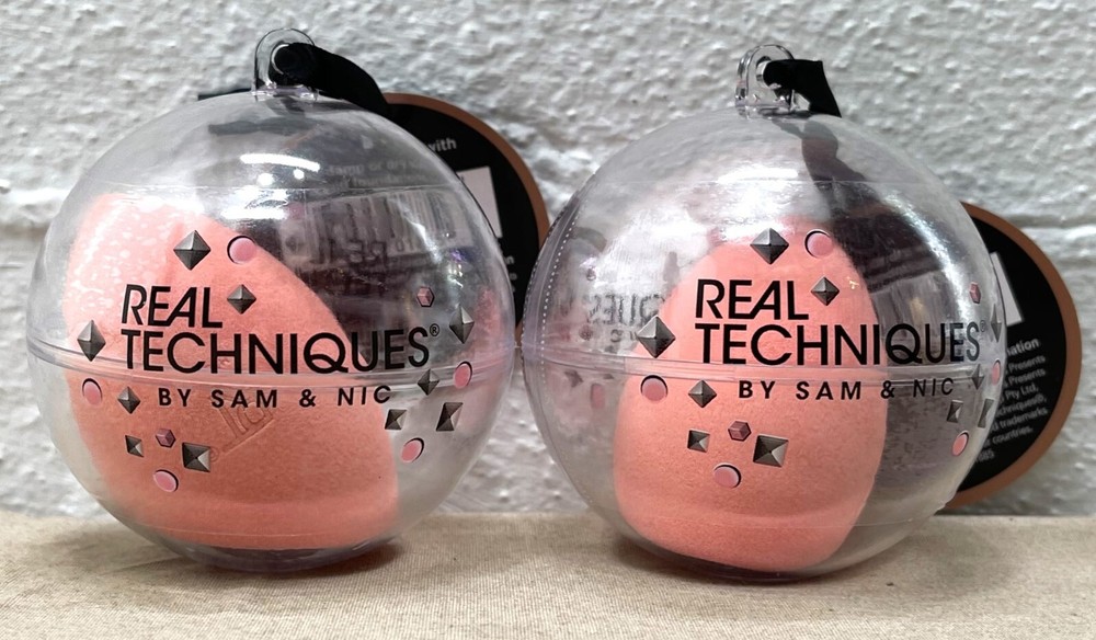 2 Real Techniques Miracle Complexion 3in1 blending Makeup Foundation bb Sponge