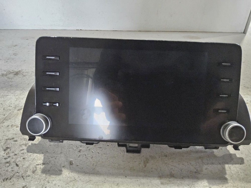2018-2022 Honda Accord Front 8" Display Screen w/o Navigation