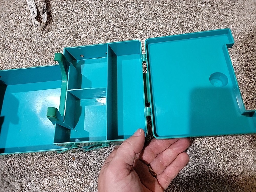 TRAUM Vintage USA Made Plastic Fold Open Storage Container Multi Compartments