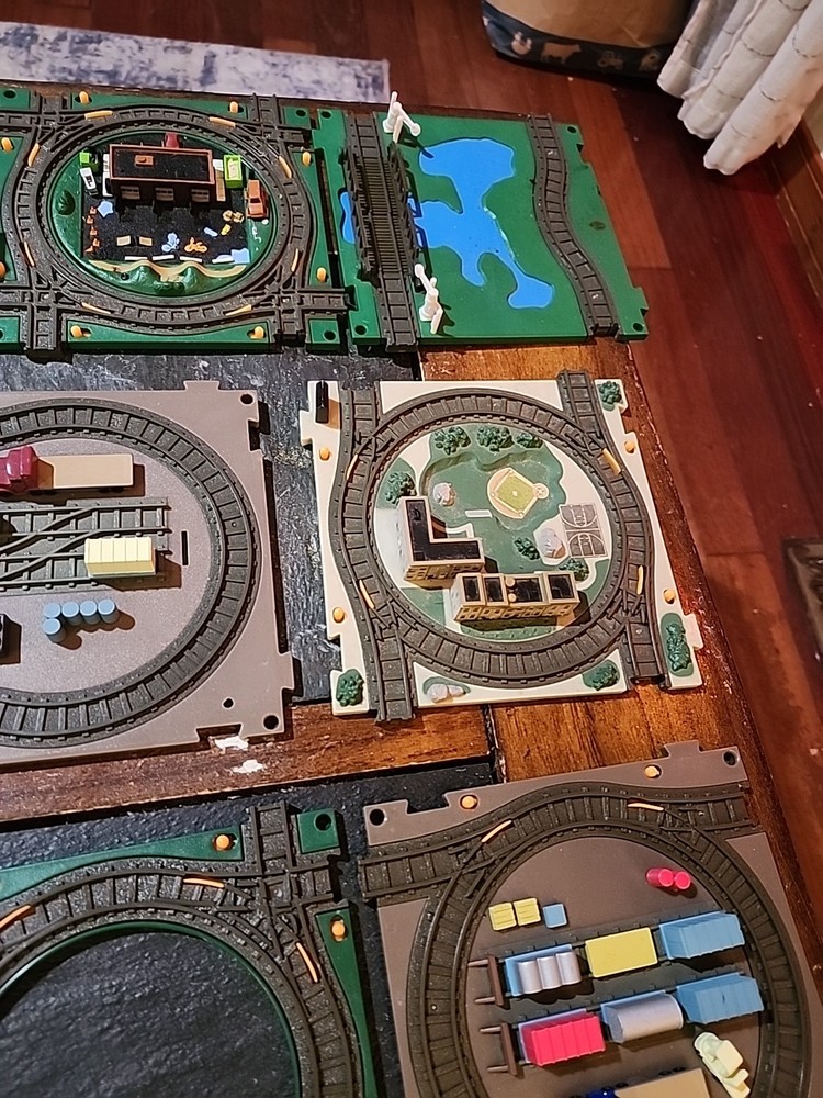 2004 2005 Basic Fun XTS Expandable Train System tracks cars