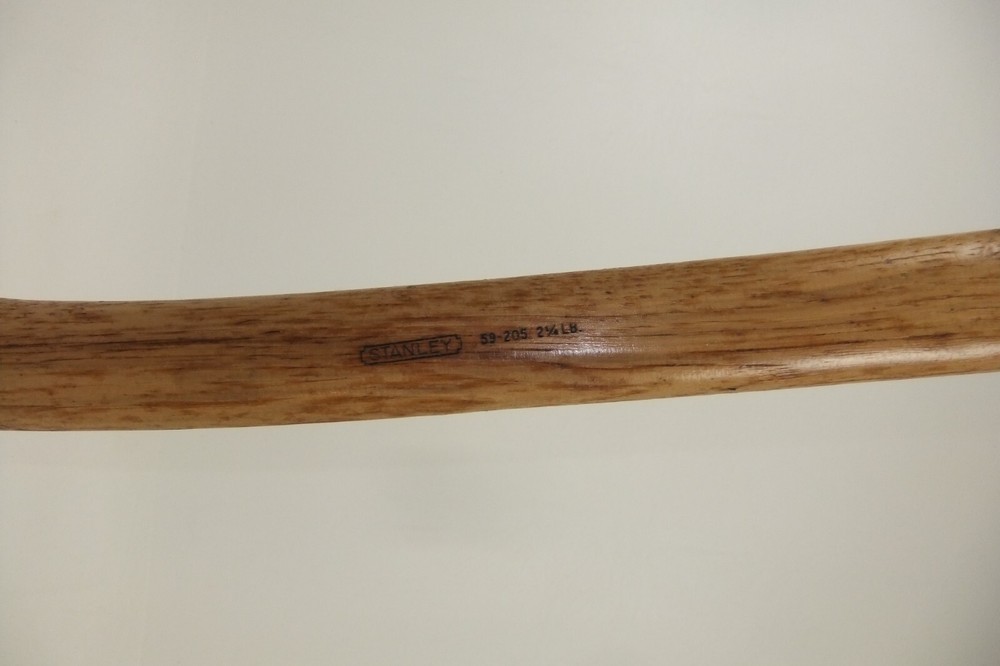 Vintage Stanley 2 ¼ Lb Axe