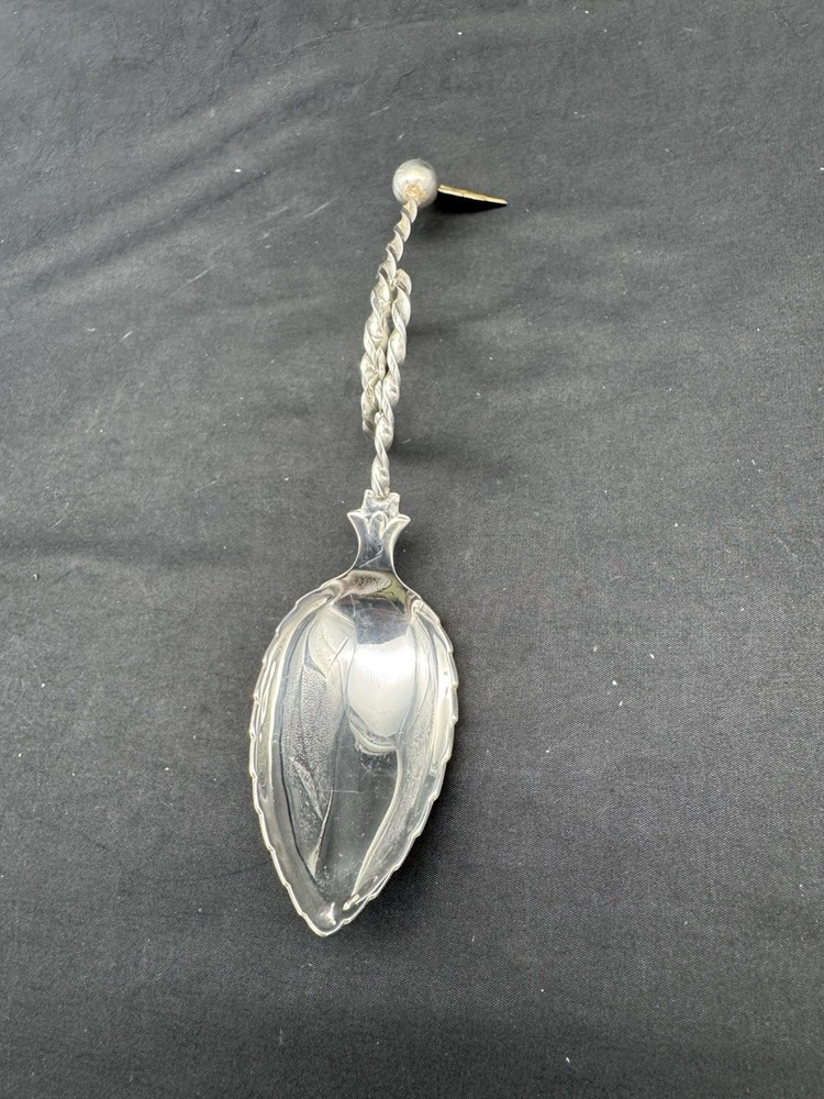 830 Silver Curved Twist Handle Medicine Spoon, 25 grams