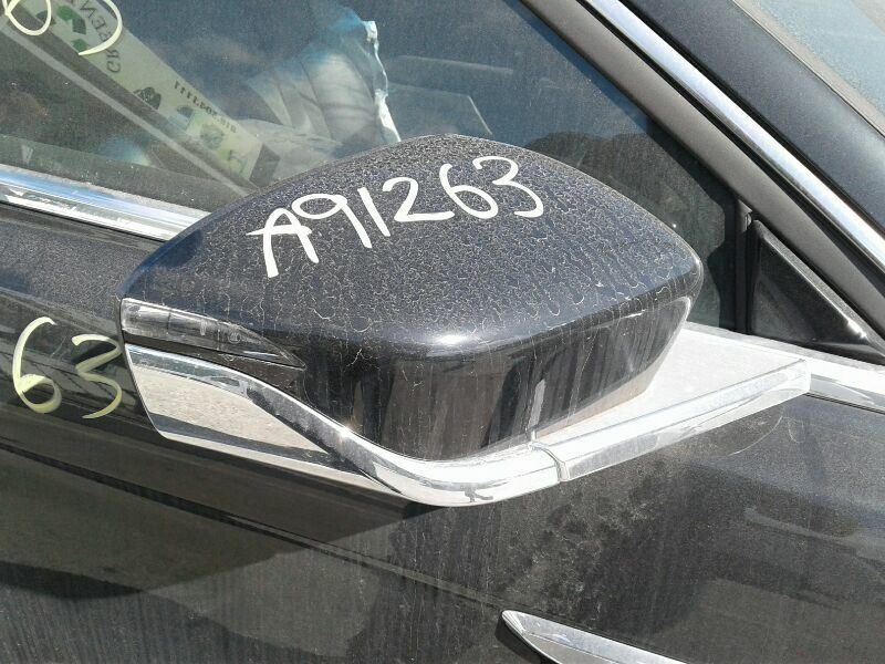 CONTINTAL 2017 Rocker Panel Moulding 76767