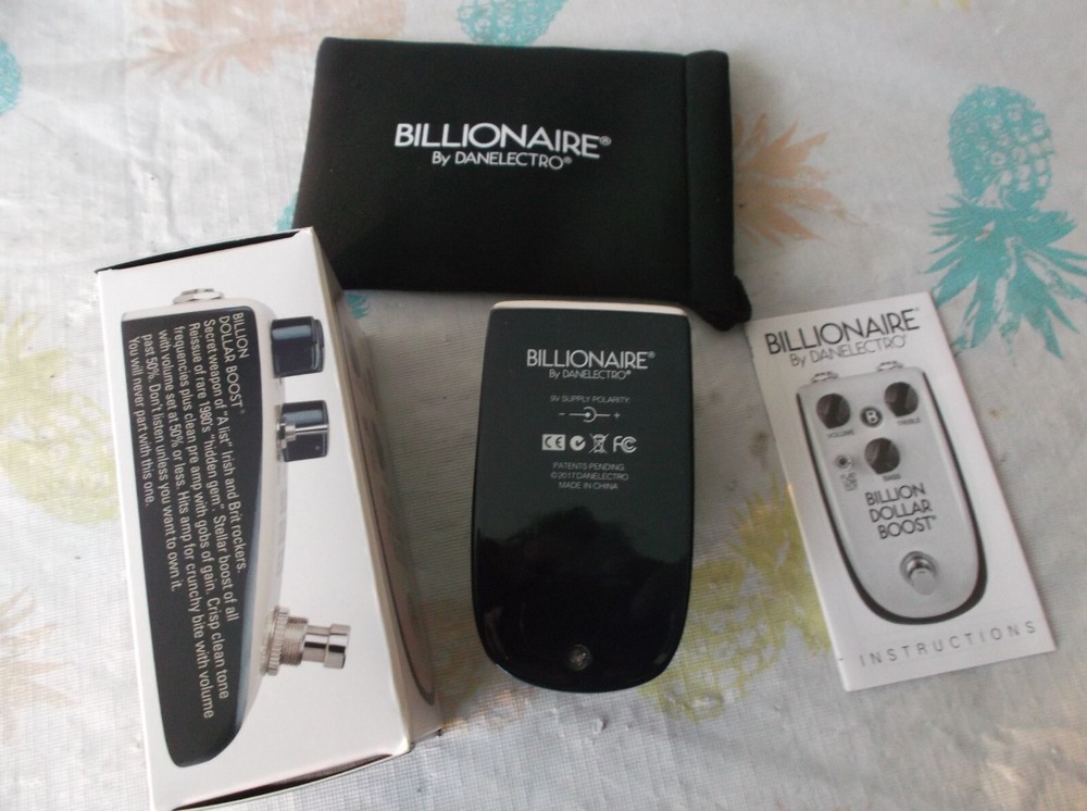 Danalectro Billionaire pedal billion dollar boost