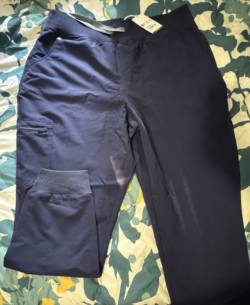 Figs Scrubs (Top and bottom XL)