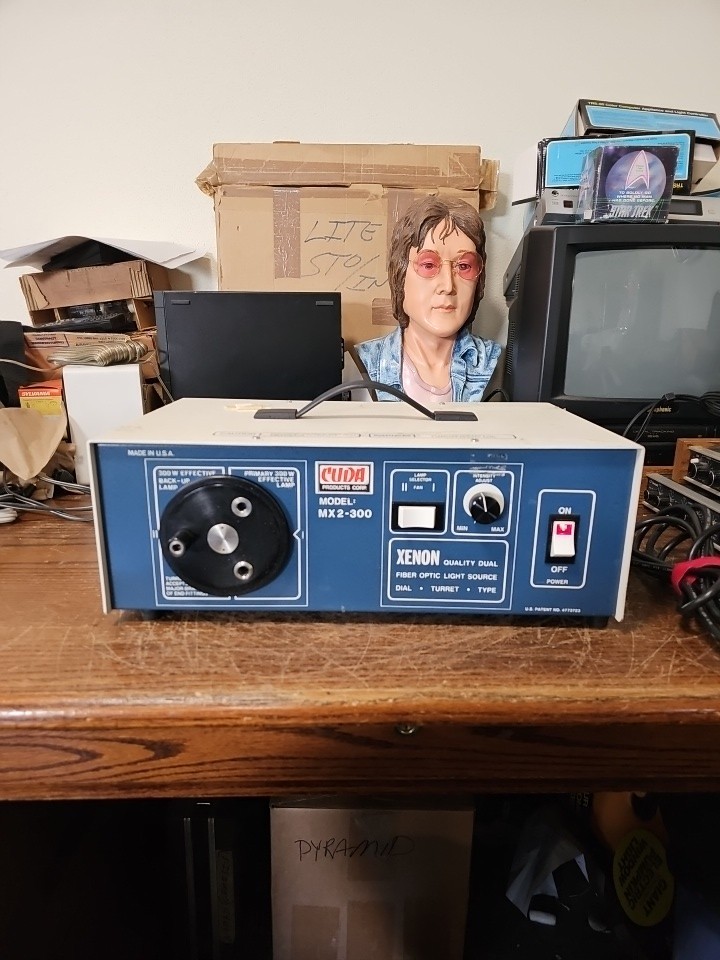 Cuda Xenon fiber optic light source model MX2-300