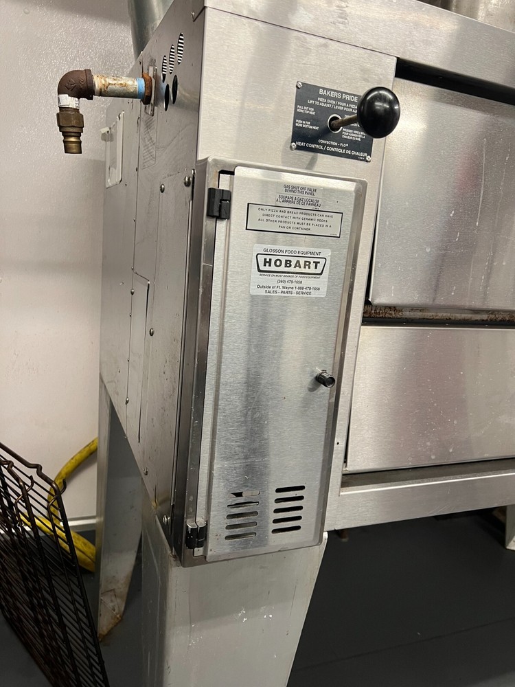 4151 Superdeck Series 33" Depth Gas Pizza Oven