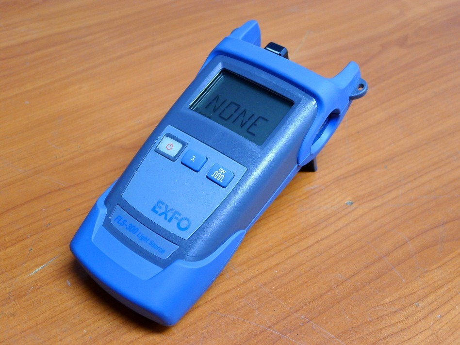 EXPO FLS-300 Light Source NETWORK TESTING OPTICAL