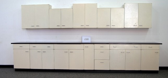 Chemical Resistant Cabinets Group: 15' Base & 14' Wall / E1-519