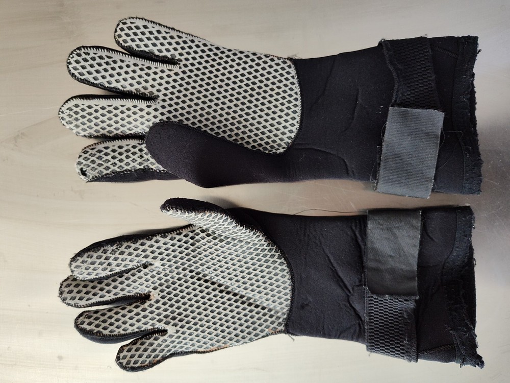 Scuba Dive Gloves Size Medium