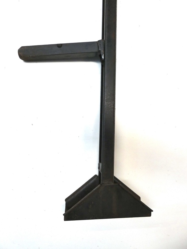 Mercedes vintage car jack