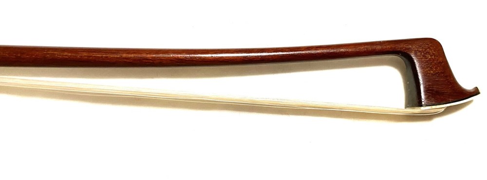 A good 4 /4 German C.A.GOETZ violin bow
