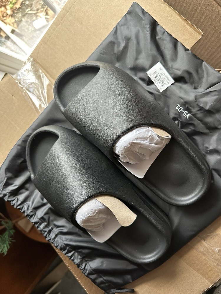 Yeezy Slide YS-01 ‘Black’ Size 10