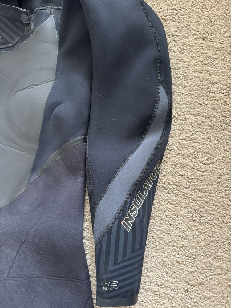RipCurl Insulator 3:2 E Sealed Full Body Wetsuit MEDIUM