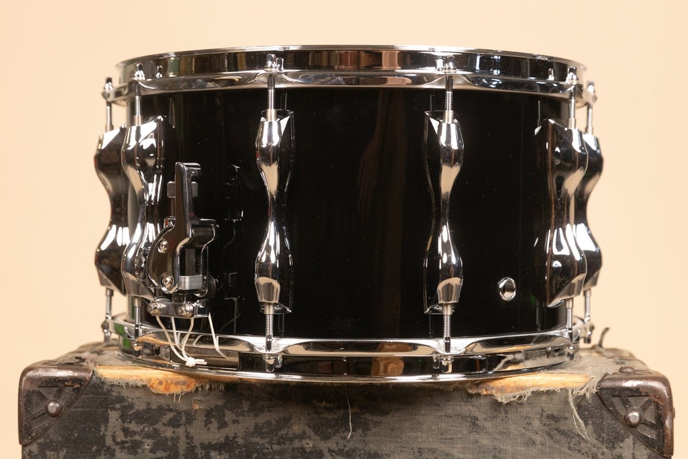 Yamaha 8x14 Solid Black Recording Custom Snare Drum