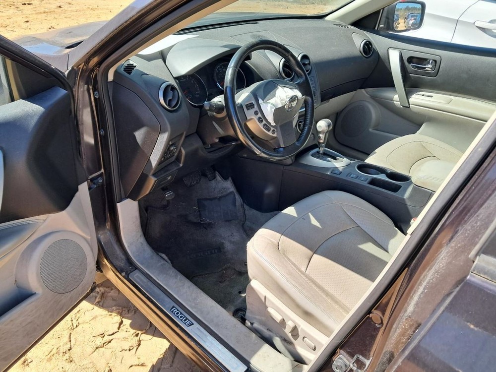 ROGUE 2013 Glove Box 4813543