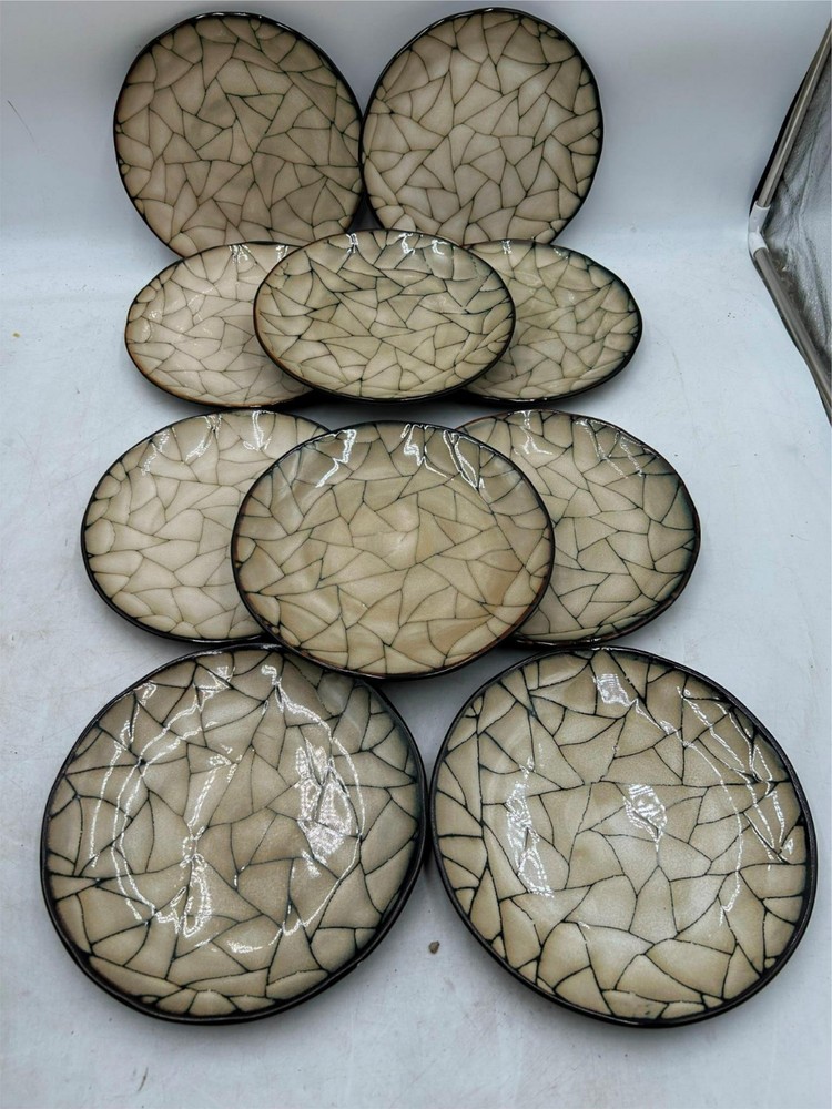 GIBSON  ZAMBEZI  2 DINNER & 10 SALAD PLATES   **READ**