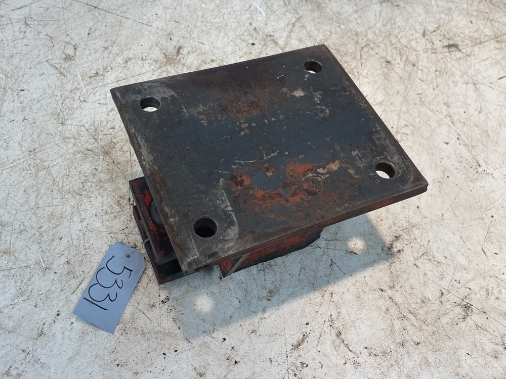 1983 Case 2090 Tractor Hitch Drawbar Anchor Bracket