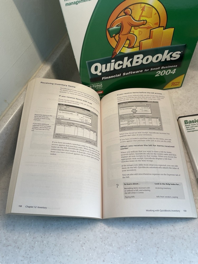 QuickBooks Basic 2004 In Box For PC Clean Disc Financial Software Windows XP