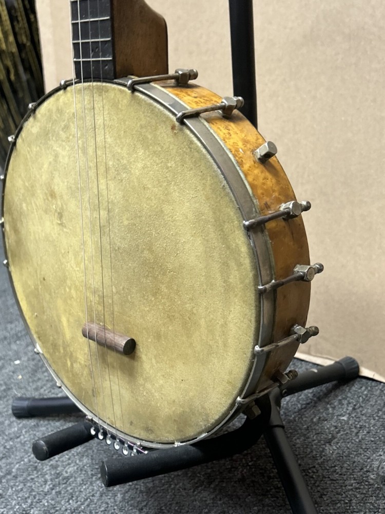 Unknown Branded Banjo 11" diameter and 2.5" depth
