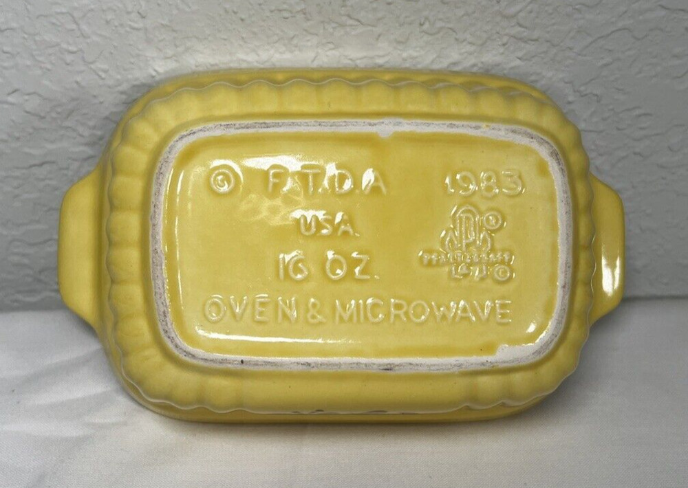 Vintage 1983 Pfaltzgraff FTDA 10 Oz Ceramic Baking & Serving Dish