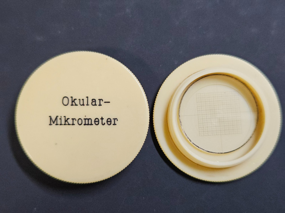 Microscope Eyepiece Ocular Micrometer/Reticle Net Micrometer Disc With Orig.Case