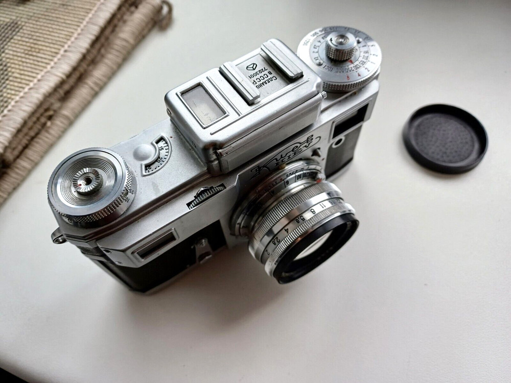 RUSSIAN USSR "KIEV" CAMERA