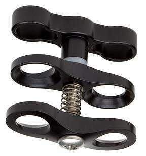 Ultralight Standard Clamp for Underwater Lighting Systems
