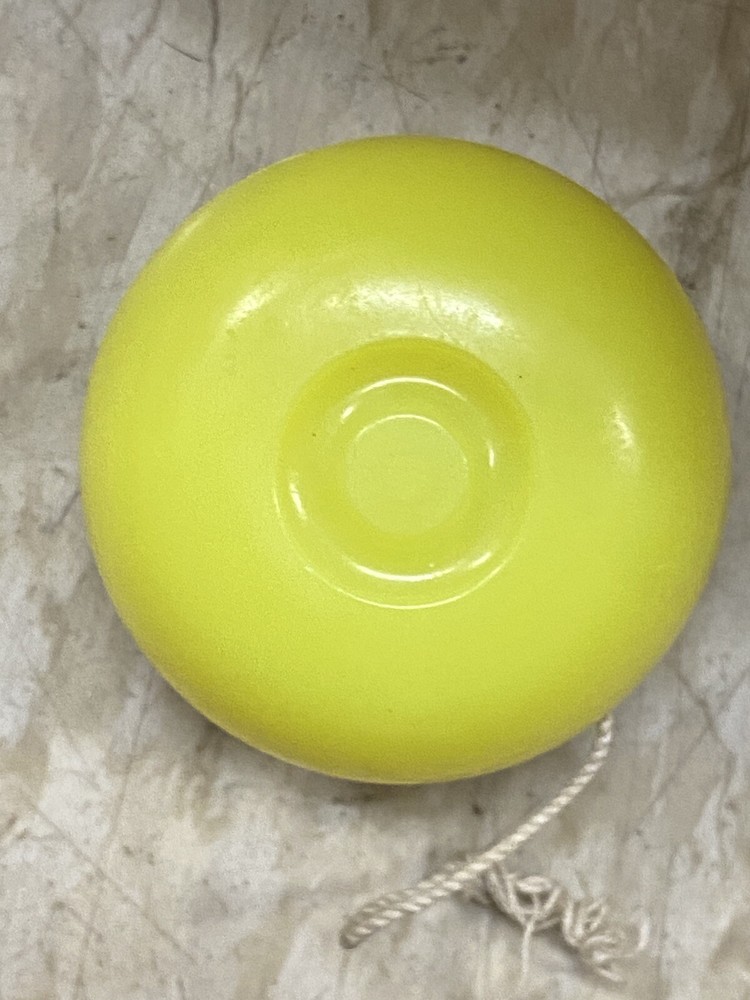 Vintage Duncan YoYo Special Yellow