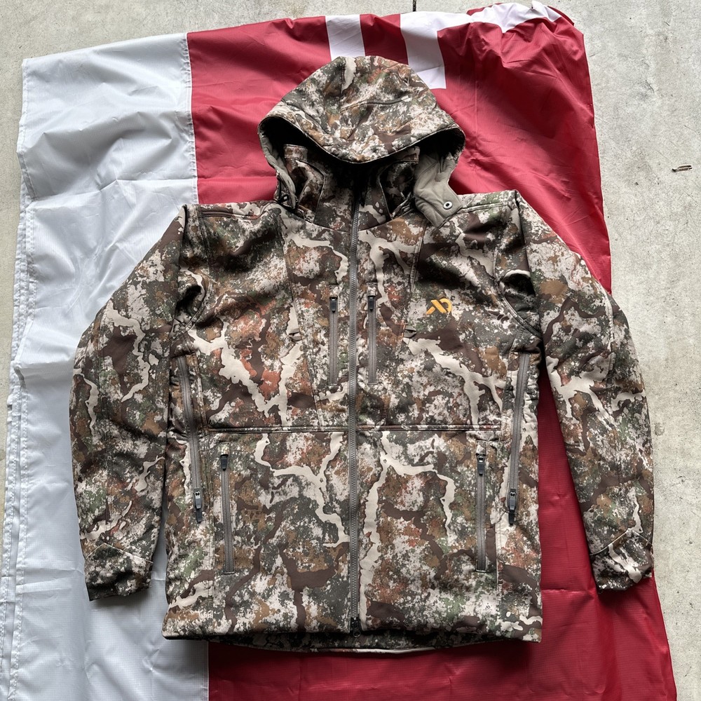First Lite Solitude Insulated Hunting Jacket Size Medium Barely Used