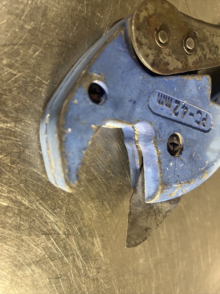 42mm Ratchet Pvc Pipe Cutter