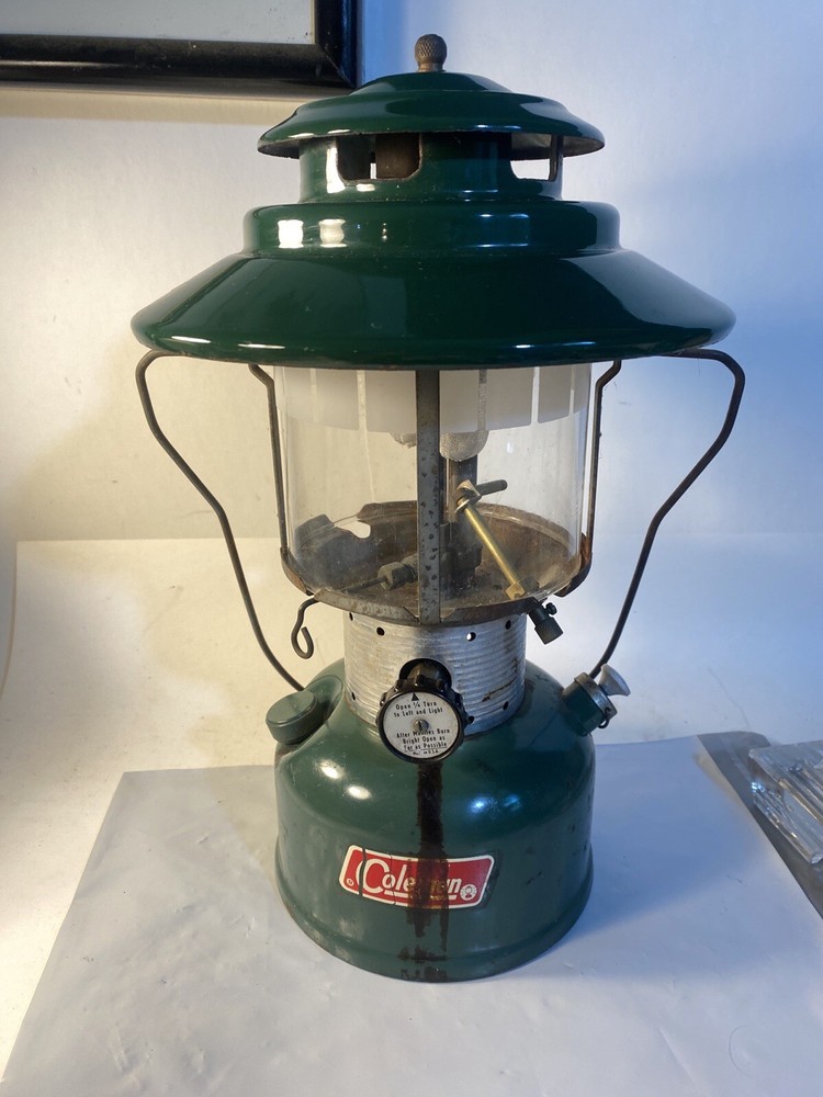 Vintage  Coleman Double Mantle Big Hat Lantern 228F