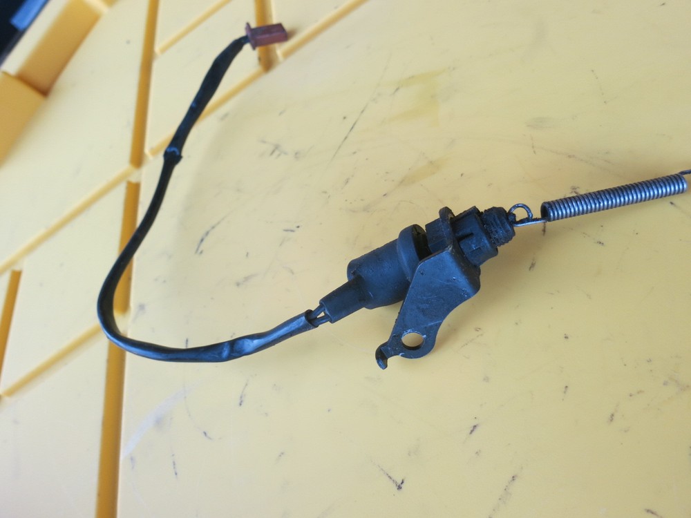 2001 YAMAHA R1 REAR BRAKE SENSOR