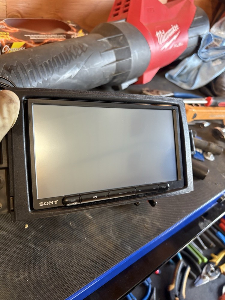 C6 Corvette XAV-AX4000 Radio
