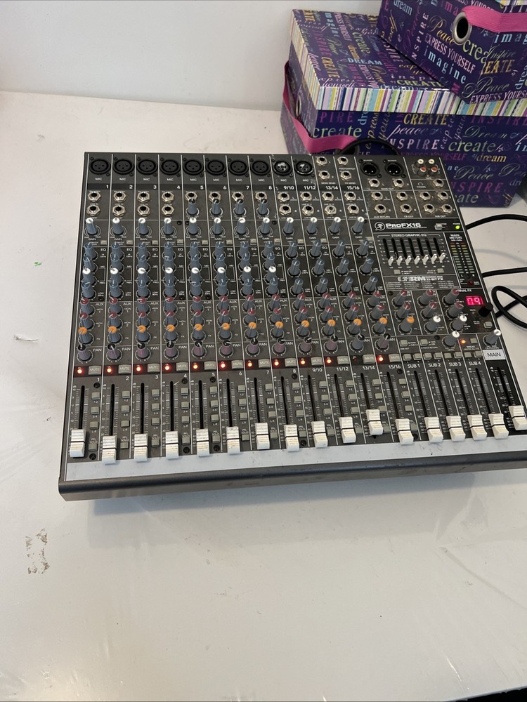 Mackie ProFX16 16-Line Mixer Effects Processor Powers On Tested & Works Great
