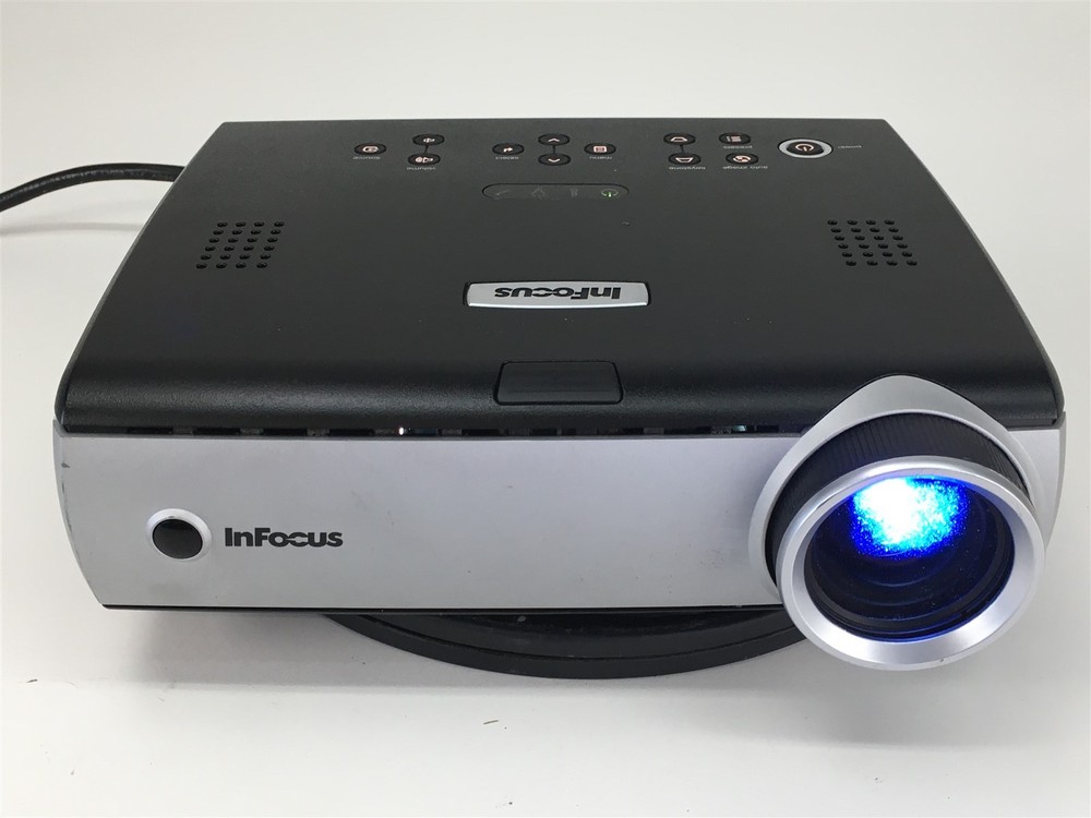 InFocus DLP Projector IN32