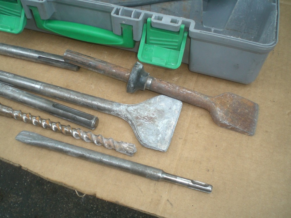Hitachi DH38MS 1 1/2” Spline Rotary Hammer With bits and storage case