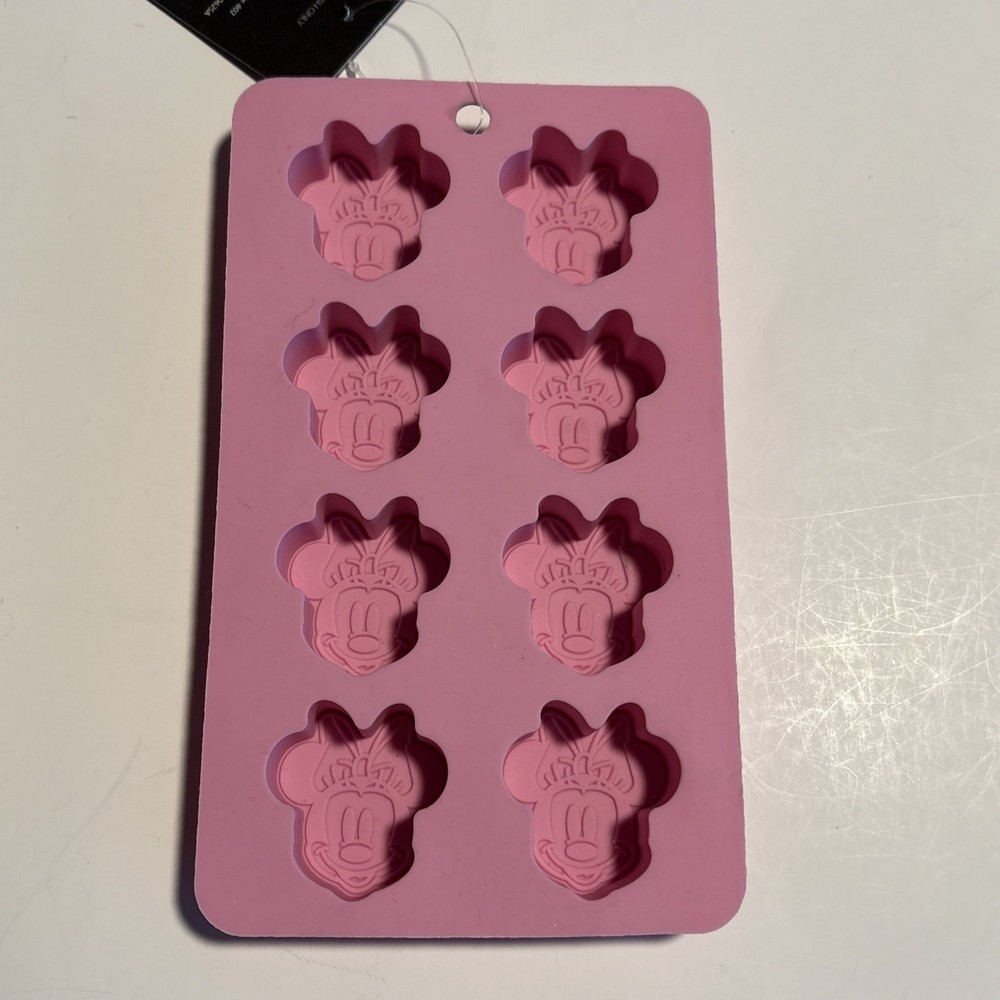 Minnie Mouse Silicone Ice Cube Tray Candy Mold Makes 8 Cubes NWT