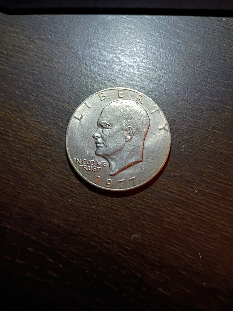 1977 Philadelphia Mint Eisenhower Dollar