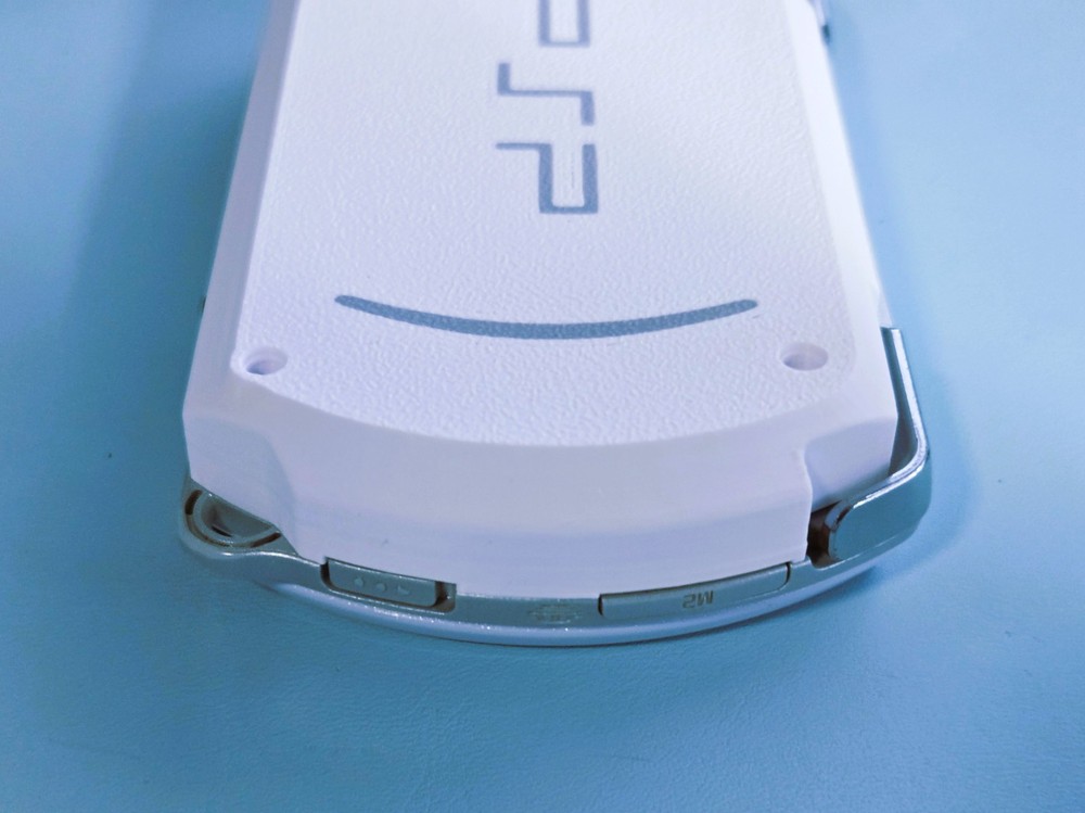 PSP Go Replacement Expanded Back Battery Cover (Blue and Silver)