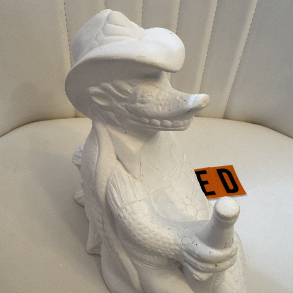 LoneStar ArmaDillo Bisque Ready To Paint 🎨 ED