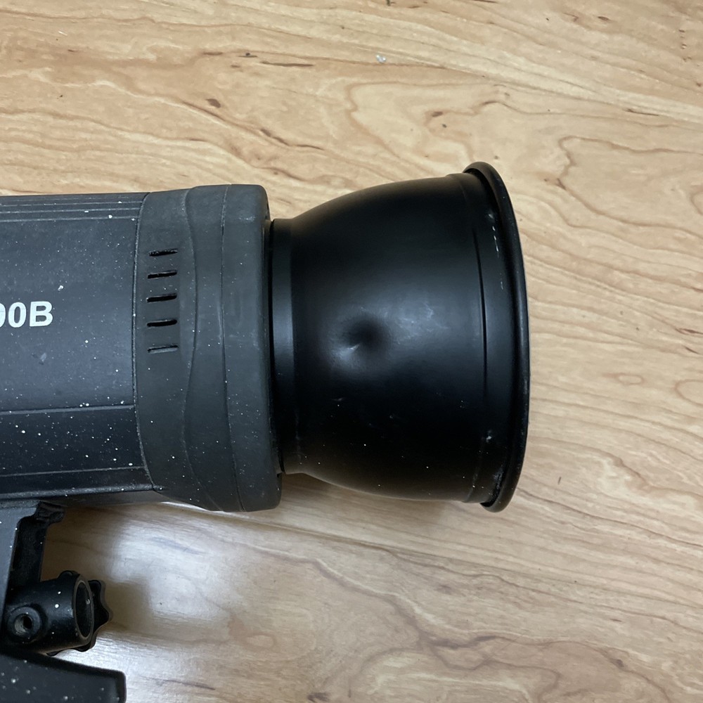 Flashpoint RL-600B Light With Carrying Case NO charger