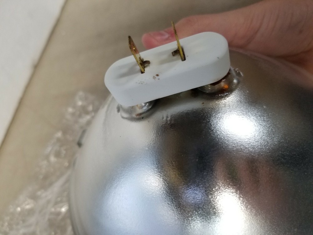 GE Lamp Q20A-PAR56-1C