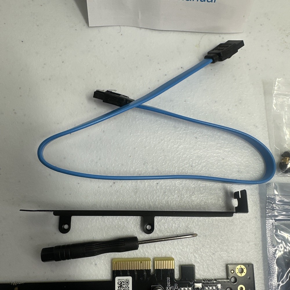 MHQKRH Dual M.2 PCIe Adapter