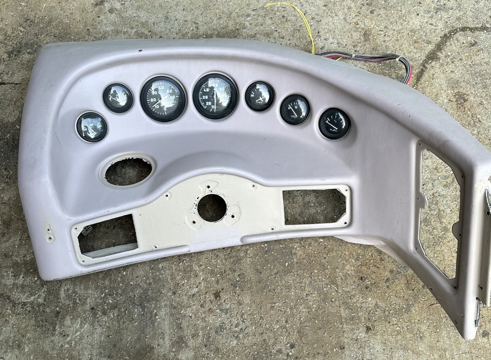 Used Bryant 210 Dash Console Boat Part 220-00149-V