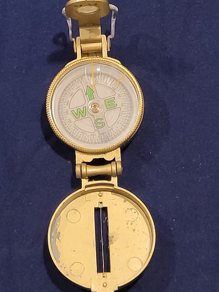 Varga Titanium Bot Series 700 With Flint And Compass