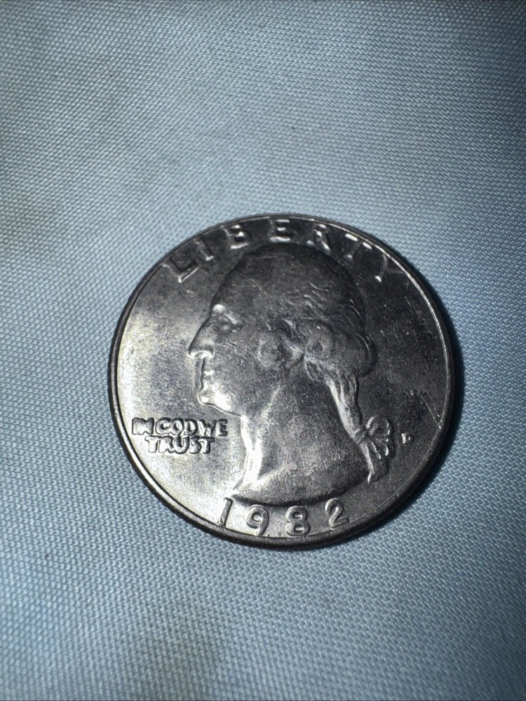 1982 D Quarter Errors In Cod We Trust' VF Condition Rim Errors Off Center Nice!