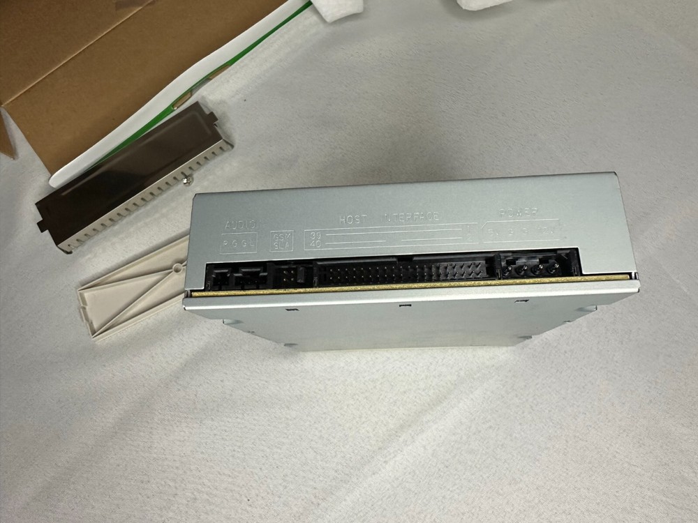 CD RE-WRITER K Hypermedia INTERNAL - 52X WRITE - 24X RE-WRITE - 52X READ