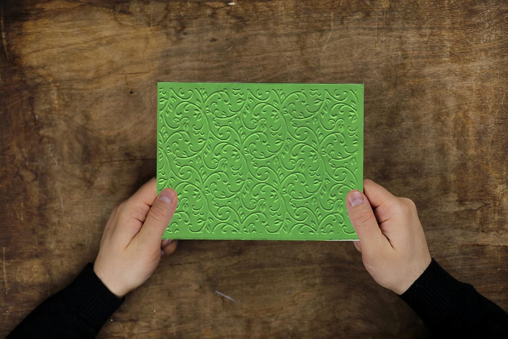 3-D Textured Impressions Background Embossing Folder, Lace Vine Pattern Plastic