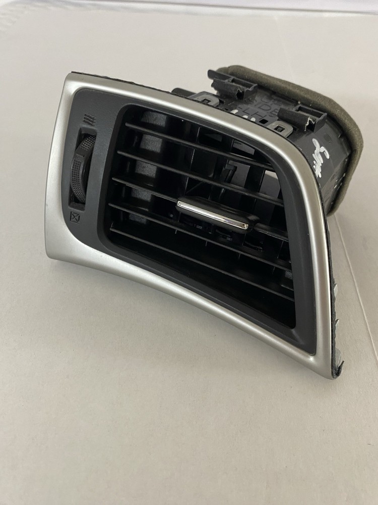2013 - 2019 NISSAN SENTRA FRONT DRIVER DASH AIR VENT